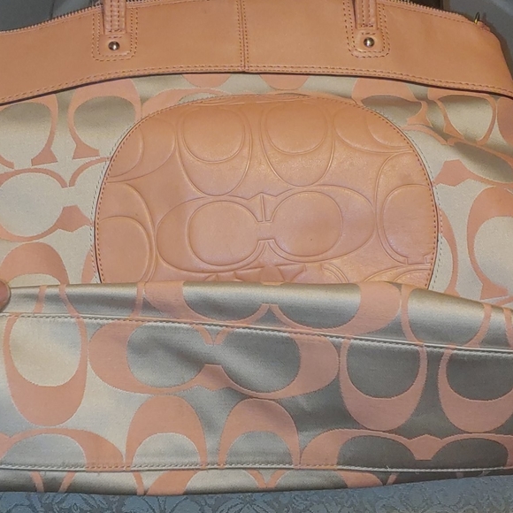 Signature Coach tote bag - Picture 3 of 4